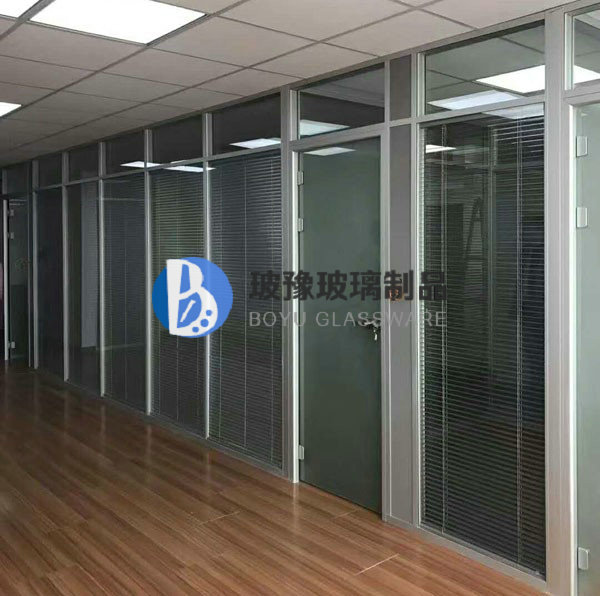 中（zhōng）空百葉（yè）玻璃隔斷